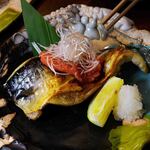 囲炉裏や 魚八 - 