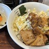 ラーメン 雷 東京本丸店