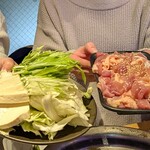 炭火串焼 焼き鳥×野菜巻き串 もちの木 - 塩ちゃんこ鍋、おかわり