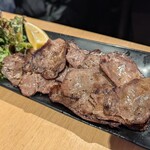 炭火串焼 焼き鳥×野菜巻き串 もちの木 - 牛タン