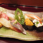 亀喜寿司 - 季節の握り盛り合せ