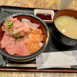 タカマル鮮魚店_0