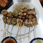 ギョウザとやきとりの又兵衛 - レタス巻き＆えのき巻き＆豚バラ（にんにくタレ）