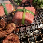 和牛卸直営焼肉 タンとハラミ まっちゃん - 