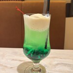 洋食と喫茶 咖喱屋ボングー - メロンクリームソーダ