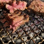 和牛卸直営焼肉 タンとハラミ まっちゃん - 