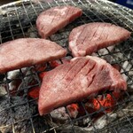 すすきの 肉の浅鞍 - 