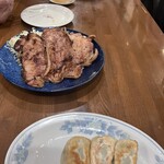 北海ラーメン 蝦夷 - 生姜焼きはアテとしても最強