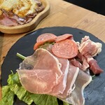 #お肉とチーズとワイン next..肉MARKET - 