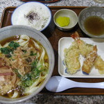 きしめん よしだ - きしめん定食