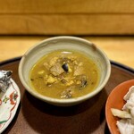 炭手前 鷽 - 北海道のシーフードを使ったカレー