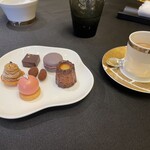 ガストロノミー ジョエル・ロブション - 