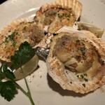 はじめの一っぽ - 殻付きホタテのガーリックマヨ