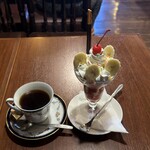 美留区 - アメリカンタイプ　税込550円
                                バナナパフェ　税込750円