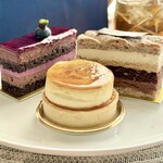 レピキュリアン - 手前：エピキュリアン