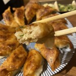 牛タンと馬肉とクリスピー餃子 ひまわり［精］ - 