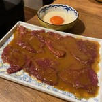 牛タンと馬肉とクリスピー餃子 ひまわり［精］ - 