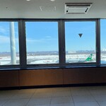 札幌らーめん 大心 - 飛行機の離発着も見れます