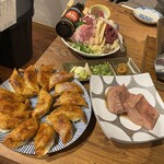 牛タンと馬肉とクリスピー餃子 ひまわり［精］ 人形町店 - 