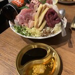 牛タンと馬肉とクリスピー餃子 ひまわり［精］ - 