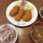 八千代味清 - カツコロ定食（ヒレ二個）