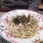 鎌倉パスタ - アサリとやりいかのパスタ 海苔の香り￥980 全景♪ｗ