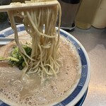 ラーメン箕輪家 - 提供時の麺