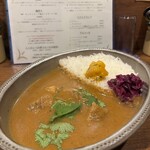 よすが舎 - 料理写真:月替わりカレー(チキンカレー)