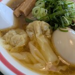 らぁ麺専門店 高はし - ちゅるん系ワンタン、フワフワ肉餡入り最高