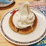コメダ珈琲店 - 料理写真:シロノワールミニ