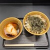 なぜ蕎麦にラー油を入れるのか。 五反田店