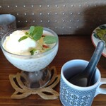 エスニックカフェ クローバー - ホットタピオカココナッツミルク