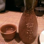 焼鳥と韓国料理 人生の楽園 - 櫻正宗