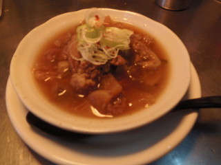 手打ち蕎麦しなの屋吉べぇ - 牛スジ煮込み