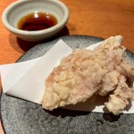 やきとり宮川 - 名物の白い唐揚げ