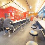 蒙古タンメン中本 - 店内の様子