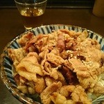 炭火豚丼肉増しで( ･´ｰ･｀)ﾄﾞﾔ