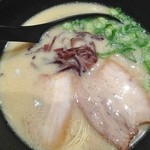 イップウドウ　タオ FUKUOKA - TAO豚骨７００円