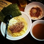 シマシマトム - ランチ つけめん・牛スジ丼