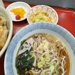 名物げそ天丼と自家製うどん お多福 - 
