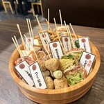 炭火野菜巻き串と餃子 博多うずまき 栄住吉店 - 