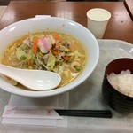 リンガーハット - ピリカラちゃんぽん大盛り＆ご飯大盛り。