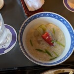 六盛 - 冬野菜の湯葉あんかけ