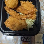 かつや - 海老ヒレカツ弁当1020円にポテトコロッケ140円
