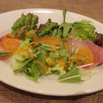 シチリアの朝市 - ランチのサラダ