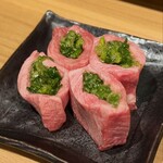 YAKINIKUEN 忍鬨 大阪梅田店 - 