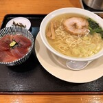 新宿めんや風花 - 