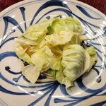 Yakitori Kurotengu - サービスキャベツ