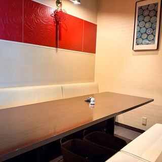 落ち着いた空間は、家族での食事やデートなど多彩なシーンに◎