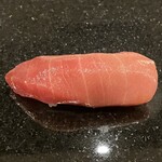 鮨あずま - 中とろ